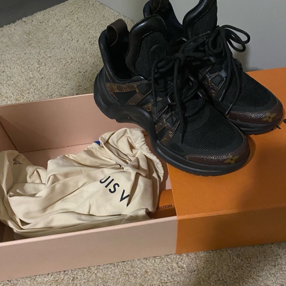 Louis Vuitton Archlight Sneakers Size 39 - Picture 5 of 6